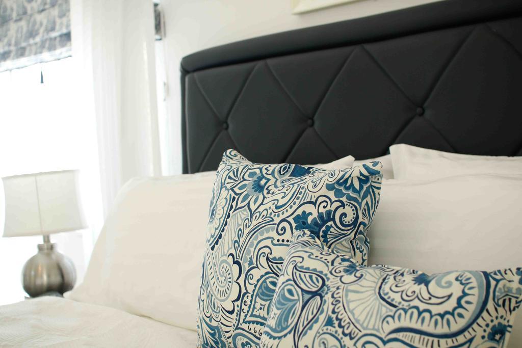 Cattleya Luxury Suites Кінгстон Номер фото